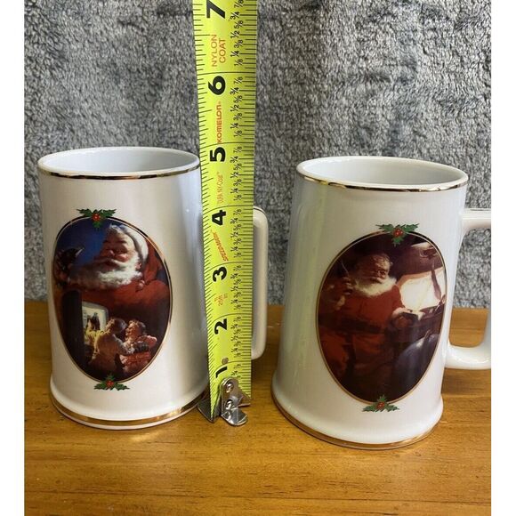 VTG 1996 Coca Cola Santa Gold Trim Mugs 2 Set Collectors Edition Christmas Mugs - Picture 10 of 12